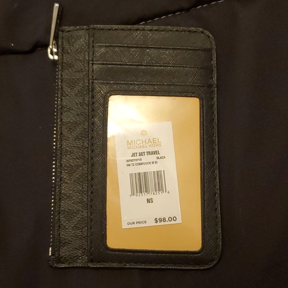 Michael Kors Handbags - Michael Kors Jet Set Travel Coin Pouch